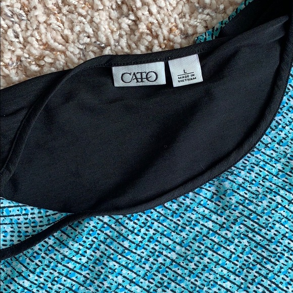 Fun beautiful top - Picture 4 of 4